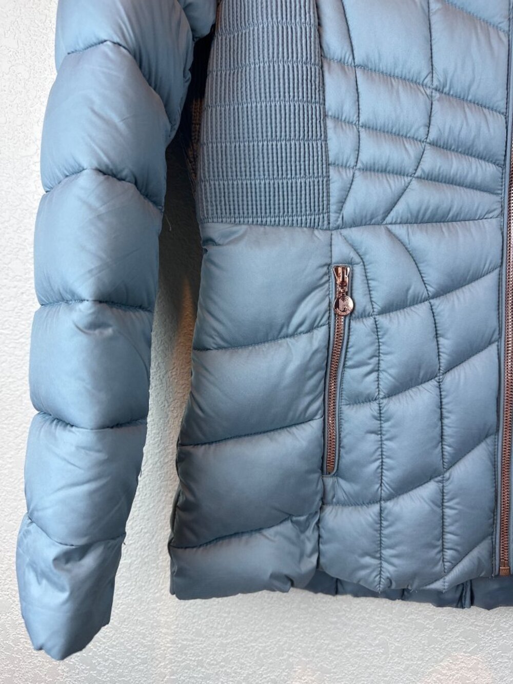 Bernardo Blue Quilted Puffer Jacket Women's Large Warm Coat Outdoors Everyday - Picture 5 of 11